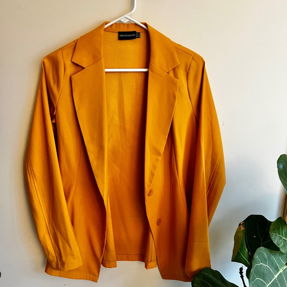 Pretty Little Thing Blazer